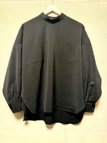 ADORE 긴팔 블라우스