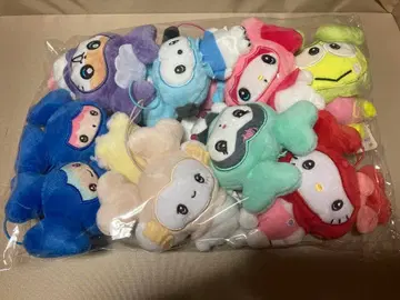 TWICE LOVELYS 산리오 마스코트 8종 세트 GIGO 한정판