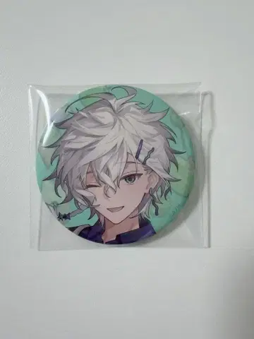 니지산지 무라쿠모 카게츠 캔뱃지