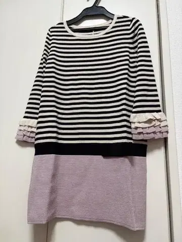 TO BE CHIC 배색 보더 튜닉 니트