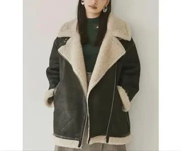 MURUA 무루아 루즈 페이크 무스탕 S 블랙 보아