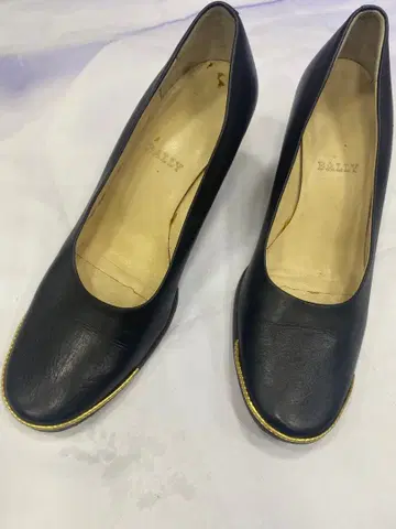 BALLY 블랙 하이힐 6cm 골드 라인