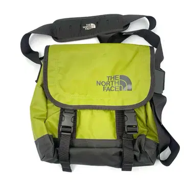 THE NORTH FACE 메신저 백 그린