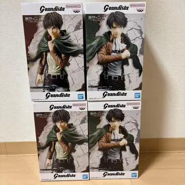 진격의 거인 엘렌 리바이 병장 4개