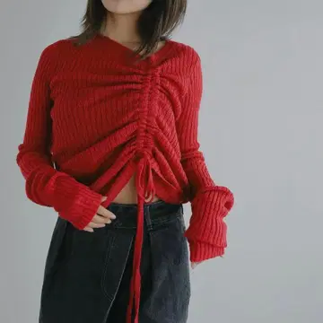 N WITH 빨간 니트