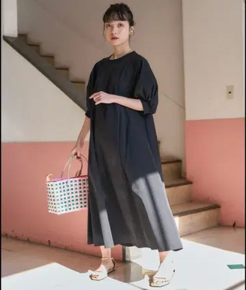 사우전드마일 퍼프 슬리브 롱 원피스