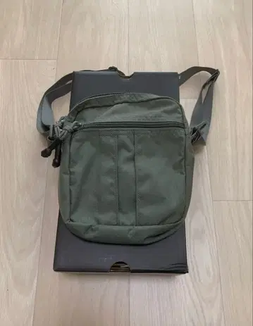 GREGORY MILITARY QUICK BEAMS BOY 별주