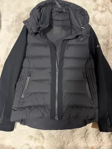 TATRAS 후드 부착 블랙 다운 자켓