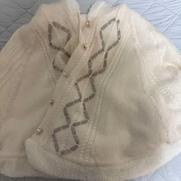 아이보리 니트 판초 케이프 코트