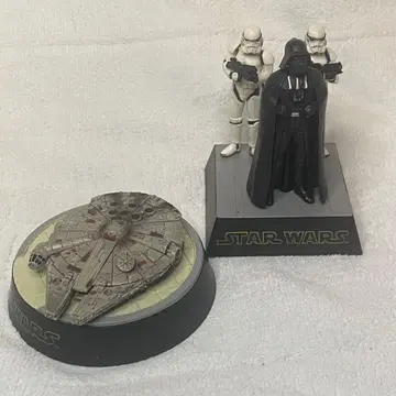 스타 워즈 밀레니엄 팔콘 & 다스 베이더 피규어