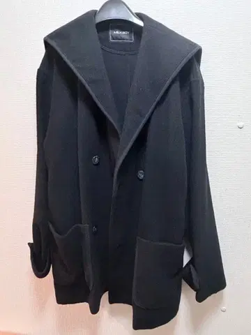 MILKBOY 블랙 더블 브레스트 피 코트