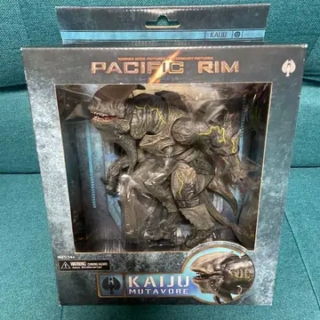 퍼시픽 림 피규어 KAIJU MUTAVORE 미개봉품 NECA
