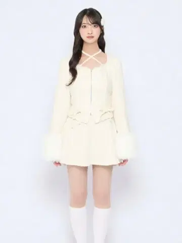 BUBBLES 버블스 퍼 커프스 셋업 화이트