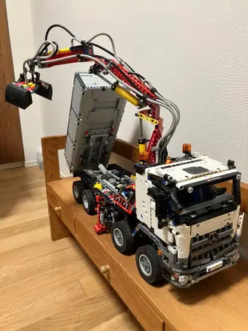 레고 테크닉 메르세데스 벤츠 아록스 3245