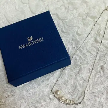 SWAROVSKI 펀더멘트 목걸이
