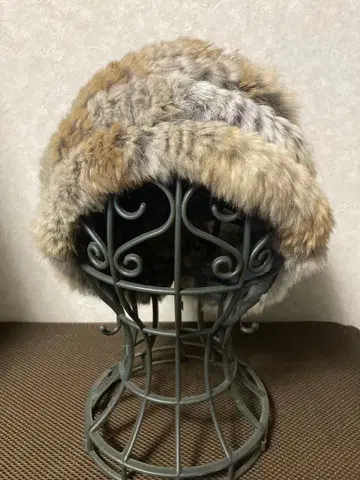 뉴요커 퍼 니트 모자 그레이 브라운