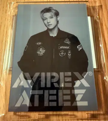 ATEEZ AVIREX 아크릴 스탠드 우영