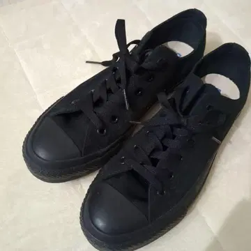 Converse 블랙 로우컷 스니커즈