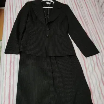 IMAGE 블랙 스트라이프 스커트 수트