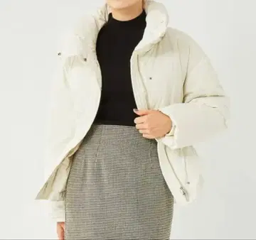 GREEN LABEL RELAXING 화이트 다운 자켓