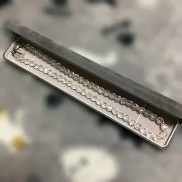 크리스탈 목걸이 투명