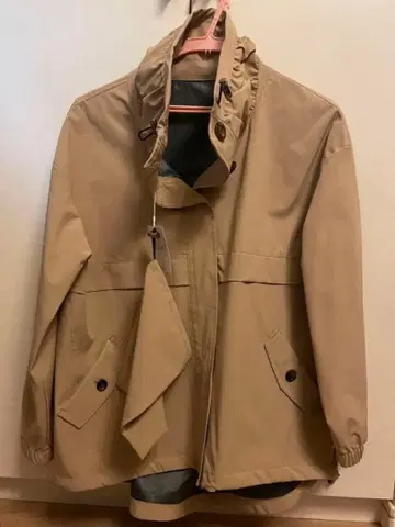 할메크 베이지 후드 부착 자켓 M