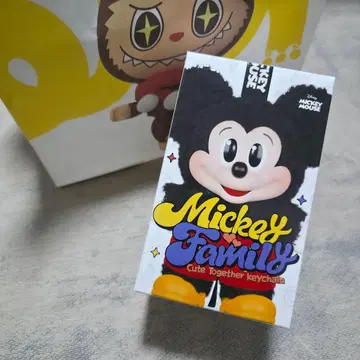 POPMART 팝마트 미키 패밀리 미개봉 팝마트