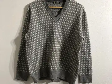 트로잔 빈티지 그레이 계열 V넥 니트 스웨터