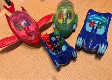 PJ Masks 피규어와 차량 세트