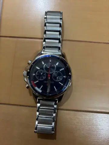 TOMMY HILFIGER 크로노그래프 시계