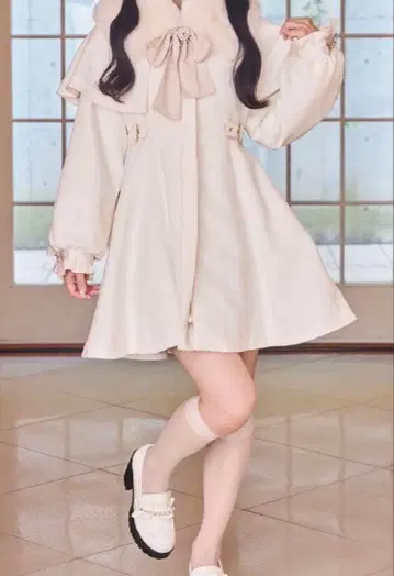 ROJITA 멀티WAY 케이프 퍼 칼라 코트 화이트