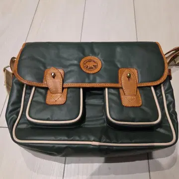 HUNTING WORLD 바추어 크로스 숄더백