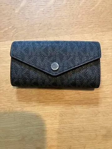 MICHAEL KORS 블랙 5연 키케이스