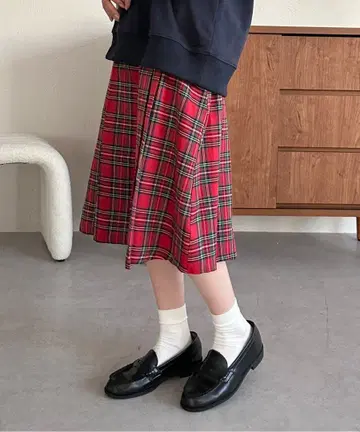 Kutir 쿠티르 레드 체크 플리츠 스커트 무릎 기장 2way