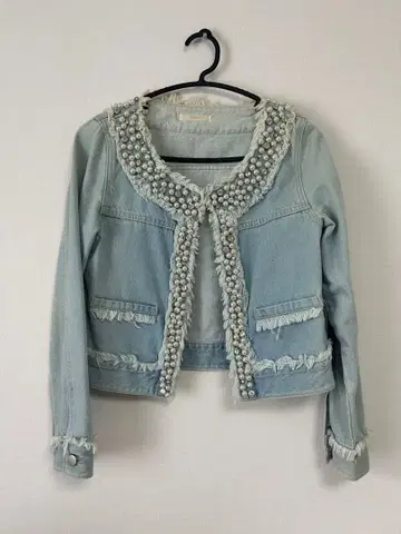 비쥬 장식 데님 자켓