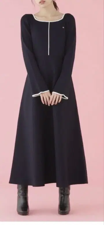 바이컬러 총침 플레어 니트 원피스 JILL by JILL STUART