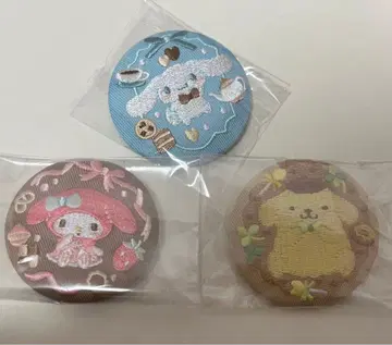 산리오 비스켓 자수 캔뱃지