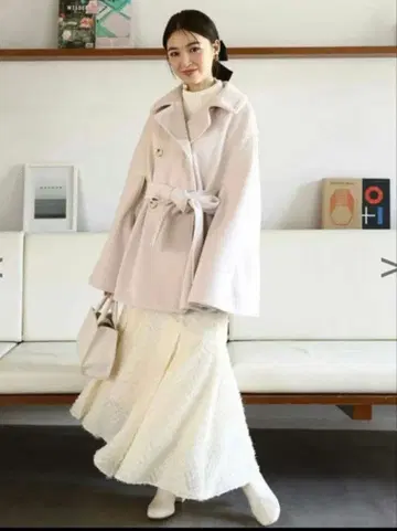 [ 새상품 ] NICE CLAUP 핑크 벨트 포함 판초 코트 프리 사이즈