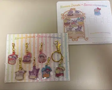 나니와단시 x 산리오 캐릭터즈 아크릴 스마트폰 스탠드 + 메탈 참