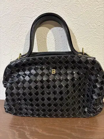 Bally : 블랙 가죽 핸드백