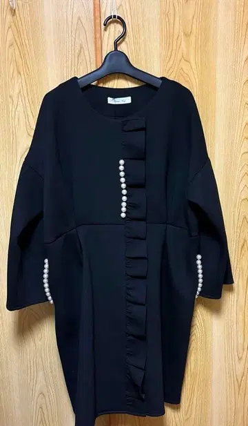 펄 버튼 프릴 종이상자 니트 자켓 코트