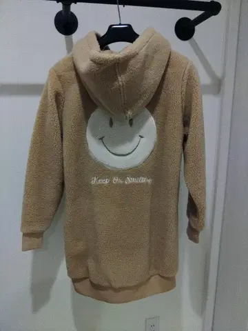 Curto UNITED 후드 부착 원피스