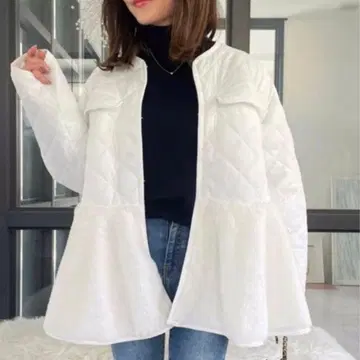 [ 미사용 새상품 ] Myu 화이트 퀼팅 다운 자켓 플럼