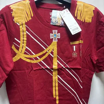 유니클로 베르사이유의 장미 반팔 T셔츠 오스칼 군복 프린트 빨간색 M