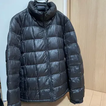 남성용 다운 자켓 블랙 L 사이즈 새상품급