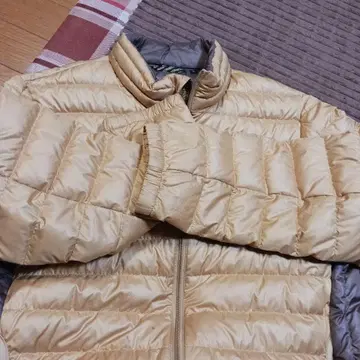 베이지 퀼팅 다운 자켓