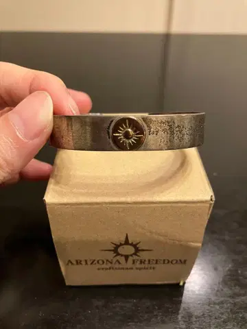 정가 123,090엔 ARIZONA FREEDOM 태양신 뱅글 연마 가능