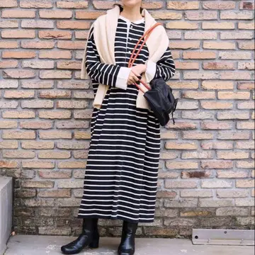 프릭스스토어 타운크라프트 별주 롱 원피스 보더 네이비