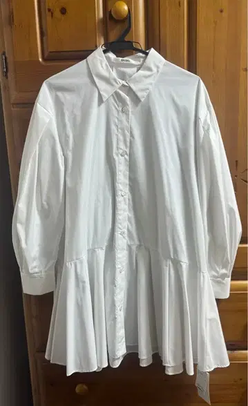 [ 새상품 ] 스나이델 셔츠 원피스