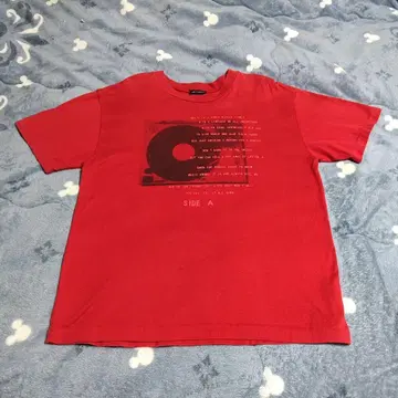 MILKBOY 레드 반팔 그래픽 티셔츠